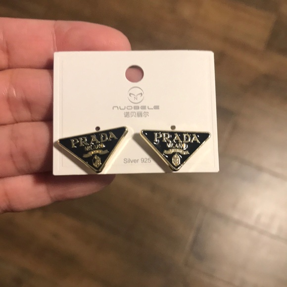 Accessories - Black and gold earrings